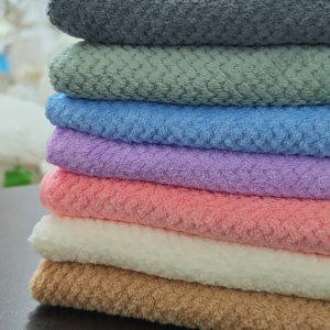 Microfiber Bath Towel with Hook – Premium Quality | 70x140cm | Quick Dry & Ultra Soft