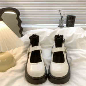 รองเท้าส้นหนา Mary Janes สไตล์ญี่ปุ่น สำหรับผู้หญิง ทรงหัวมน ทรงหัวมน รองเท้าส้นเดี่ยว สไตล์อังกฤษ ฤดูใบไม้ผลิ 2025 รองเท้าส้นสูงใหม่