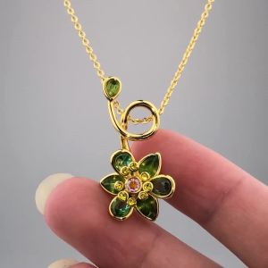Dây Chuyền Mặt Hoa Mạ Vàng Dành Cho Nữ Với Đá Zirconia Trang Sức Thời Trang Thanh Lịch Thích Hợp Đeo Hàng Ngày Và Dự Tiệc