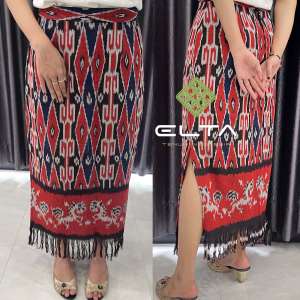 Rok tenun elta motive sumba