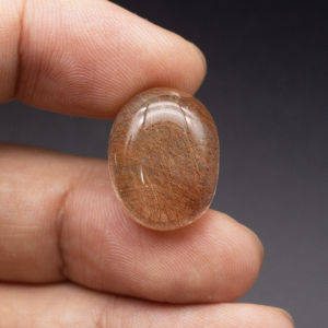 พลอยแท้ ไหมนาก(Rutile Quartz) ไหมแน่น สีทองสวย หนัก 25.63 กะรัต พลอยแท้ จากประเทศบราซิล