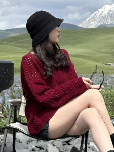 เสื้อถักแขนยาวสีแดงสไตล์วินเทจสำหรับผู้หญิง ทรงหลวม ทรงหลวม สไตล์ฤดูใบไม้ร่วง 2024 เสื้อผ้าผู้หญิง