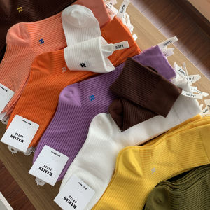 ถุงเท้าตัวอักษรยี่ห้อทงแดมุนเกาหลีของแท้ R ถุงเท้าสีลูกกวาดถุงน่องยาวปานกลางถุงเท้ากองถุงเท้าผ้าฝ้ายลายทางสีล้วนผู้หญิง