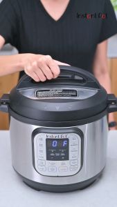 Instant Pot Duo 7-in-1 Smart Multi Cooker: Alat Masak Serbaguna