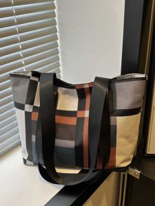 Summer 2024 Large Capacity Simple Womens Shoulder Bag Plaid Handbag Tote Bag Casual Original Design Fashion Soft Polyester