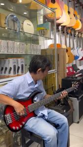 Đàn Electric Bass Guitar Ibanez (5 dây) + Phụ Kiện YN18