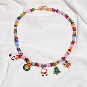 8 มม.ลูกปัดแก้วสีสันเมอร์รี่คริสต์มาสต้นไม้จี้สร้อยคอซานตาคลอสถุงเท้าแฟชั่นปีใหม่สาวของขวัญสร้อยคอสำหรับสตรี