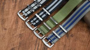 Cmooth Seatbelt Nylon Watch Strap 20mm 22mm Premium Quality Nylon Nato Strap Military Straps For 007 James Bond WatchBand Replacement Watch Accessories Watch Bands