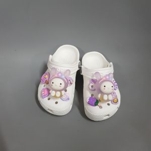 HÀNG XUẤT Dép Sục Đèn Nháy  Classic Màu Trắng +Sticker Víp Cho Bé Gái . Sản Phẩm Cao Cấp Nhựa Không Mùi . Trống Trơn Trượt.