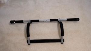 Pull Up Bar Chin-Up Bar Adjustable Doorway Fitness Door Way Chin Up Horizontal Home Gym Exercise Workout