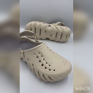 รองเท้าแตะแฟชั่น ทรงหนีบ สไตล์ Crocs Bayaband Tie-Dye Mania Flipงานดี