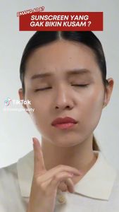 OMG Oh My Glow Bright Booster UV Barrier Sunscreen SPF 50 PA++++ - Untuk Semua Jenis Kulit - Sunscreen Ringan Cepat Meresap