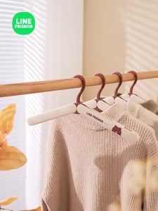 Line Friends ของแท้ 100% ไม้แขวนเสื้อสำหรับเดินทาง พับได้ พร้อมกันลื่นและสายคล้องไหล่ พกพาสะดวก อเนกประสงค์ รุ่น LFB260/LFB284