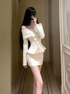 CHANGTONG | Unique Beautiful Elegant Off-shoulder Top and Pencil Skirt Set