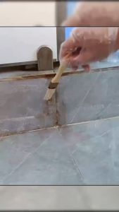 สเปรย์ล้างขจัดคราบด่างร่อนหลุดร่วงของสีผนังกำแพง 500ml