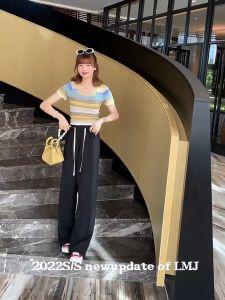 SFBK307🌺พร้อมส่ง🌺เสื้อไหมพรมลายทางคอสี่เหลี่ยมแขนสั้นผู้หญิง กระดูกไหปลาร้าที่เปิดเผยเซ็กซี่ เสื้อสเวตเตอร์สวมหัวแฟชั่น