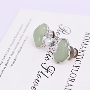 1Pcs Chinese Styles Pearls Waist Adjuster Waist Button Extender Buckle for Loose Pants