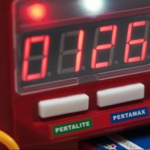 SYARIAH TOYS - REPLIKA POM BENSIN MAINAN ANAK ISI BAHAN BAKAR PERTAMINA NYALA LAMPU SUARA