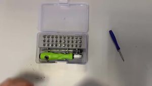 32 in 1 Multifunctional Screwdriver Set with 30 PCS Torx Phillips Magnetic Screw Driver Bits Hand Repair Tool for Phone Watch PC