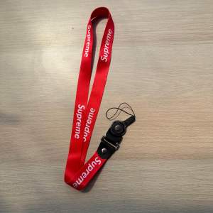LANYARD/ TALI GANTUNGAN HP/ KUNCI/ KARTU/ USB/ NECK TRAP HANDPHONE MOTIF OFFWHITEE/ CHAMPIONN/ SUPREMEE/ MARVELL/ DISNEY/ KARTUN/ GANTUNGAN TALI MOTIF TERLARIS