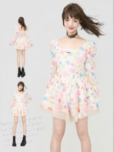 KEIKO | Đầm Ôm Phong Cách Hoa Văn Ren Organza Cổ Vuông Nhiều Lớp