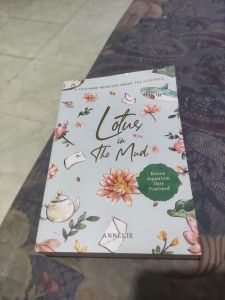 novel Lotus in the mud by Annelie
