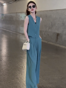 Elegant Slimming High Waist Wide Leg Pants Two-Piece Set Fashionable Sleeveless Vest Perfect for Summer 2025 Trendy Outfit