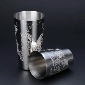 Stainless Steel Boston Shaker Tin with Etched Pattern Cocktail Shaker Martini Shaker Drink Mixer Professional Bartender Kits