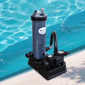Pool paper core filter integrated with water pump. Polyester fiber childrens pool filtration and disinfection equipment.