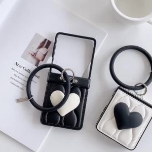 Lxuury Wave Down Jackets Heart Phone Case with Ring Bracelet for Samsung Galaxy Z Flip 7 6 5 4 3 Z Flip6 ZFlip 7 Zflip7 FE Cover