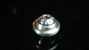Đồ Chơi Giảm Stress Hình UFO Bằng Thép Không Gỉ Dạng Con Quay Ngón Tay Mặt Dây Chuyền EDC Phụ Kiện Giải Tỏa Căng Thẳng Kèm Dây Dù Dành Cho Người Lớn
