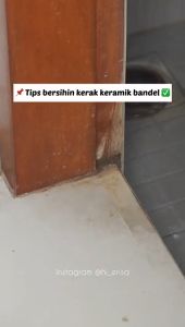 POLKI x KLEANER PAKET COMBO - Cairan Antibacterial Pembersih Kamar Mandi dan Sikat Premium