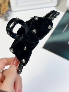 Large Black Velvet Butterfly Knot Hair Clip Shark Clamp Stylish Korean Version for Thick Hair Autumn New Arrival