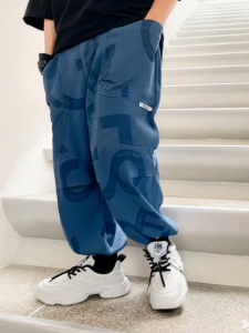 【พร้อมส่งจากกรุงเทพ】🚀รองเท้าบาสฯ เด็กหญิง-เด็กชาย สีขาว พื้นยางกันลื่น โฟมหนานุ่ม ใส่สบาย 6-11ปี 🔥