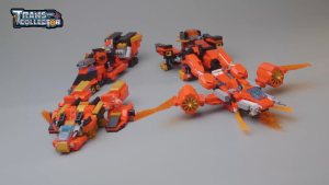 QMAN  41305 - Robot Lắp Ráp Biến Hình chiến binh ngọn lửa Roaring Flame