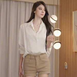 เสื้อเชิ้ตแขนยาวสีขาวสำหรับผู้หญิง ฤดูใบไม้ร่วงปี 2024 คอลเลกชั่นใหม่ เสื้อเชิ้ตทำงานแบบลำลอง หรูหรา ใส่ไปทำงานได้