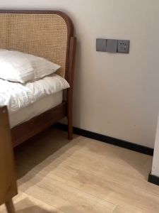 Bedside Table Side Table Wood/Brown Bedroom Storage Bed Side Kecil Tepi Katil Bedside Cabinet Bedroom Storage Bed Side 床头柜