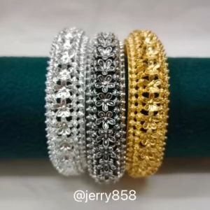 กำไลข้อมือ ชุดล้านนา ชุดชาติพันธ์ ราคาถูกๆ พร้อมส่งจากประเทศไทย