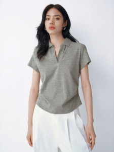 PEACEBIRD | New Commuter Polo-collar Tapered-and-Pleated-waistline Short-sleeve T-shirt