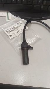 Kia Forte 1.6Genuine Hyundai Mobis Crankshaft Position Sensor (FT-3) (39180-2B000)