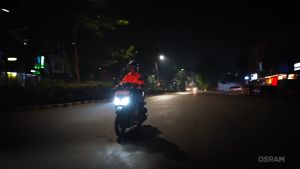 OSRAM T19/M5 LEDriving HL PRO Dual Color with 6000K Cool White Low Beam 3000K Golden Yellow High Beam LED Bulb