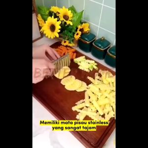 Alat Pemotong Kentang - Pisau kentang ulir spiral potato slicer tornado gelombang dapur knife kitchen serbaguna timun wortel Alat Dapur