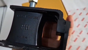 DUDUKAN MESIN GRAND MAX RH KANAN ENGINE MOUNTING GRAND MAX LUXIO RH KANAN 12361-BZ120