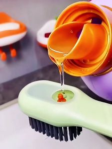 ชุด แปรงเท้า ซึ่งช่องใส่น้ำยา ขนแปรง พื้นผัก แปรงรองเท้า ชนิดแรก Shoe brushes ที่ช่วยเติมเต็มความสะอาดอเนค รวม 2 ขัดรองเท้า ถอดแยกชิ้น สำหรับรูปร่างและการแปรงขัดรองเท้า