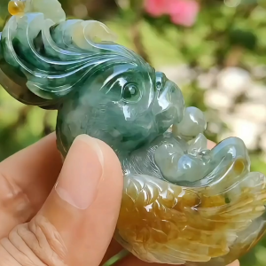 Super Rare Multi Tones Collectible Natural Type A Jadeite Jade crafted with Parrot for Handheld certificate weighs 121.86 grams measurement 76 * 42.5 * 34.3 mm (hand7)