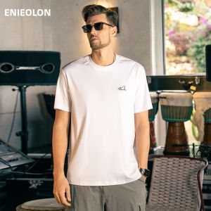 Enjeolon | Cool Feeling Minimalist Animal Embroidery Mens Short Sleeve T-Shirt