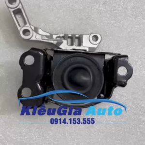 Chân đầu máy thủy lực Nissan Sunny 2013-2020 112101HS3B