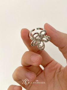 XGLightseeker Korean Style Hollow out Micro Paved Flower Ring Simple Elegance Versatile Cold Tone Personalized Index Finger Ring