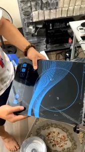 Bếp từ đơn pl cảm ứng mặt kính cường lực tặng kèm nồi công suất 2200w