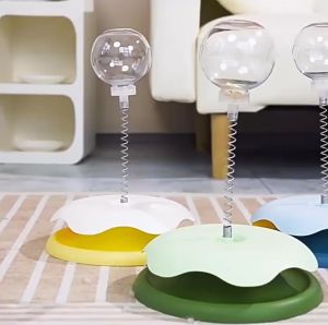 Đồ chơi cho Mèo tháp banh gắn quả cầu rò rỉ thức ăn - Love Pets Shop